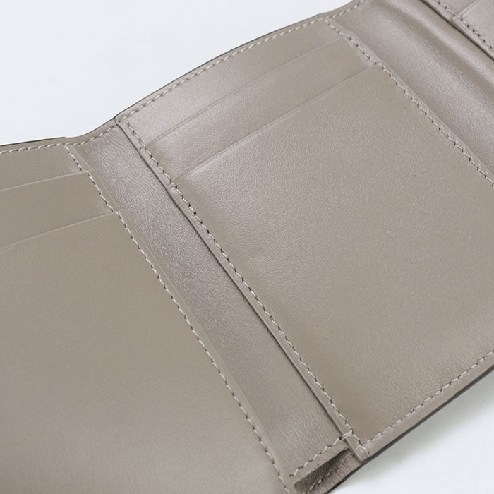 FENDI – FF Diamond Three-Fold Wallet – Gray Leather – 100% Authentic ✨Excellent Pre-Owned Condition ~22% Off MSRP