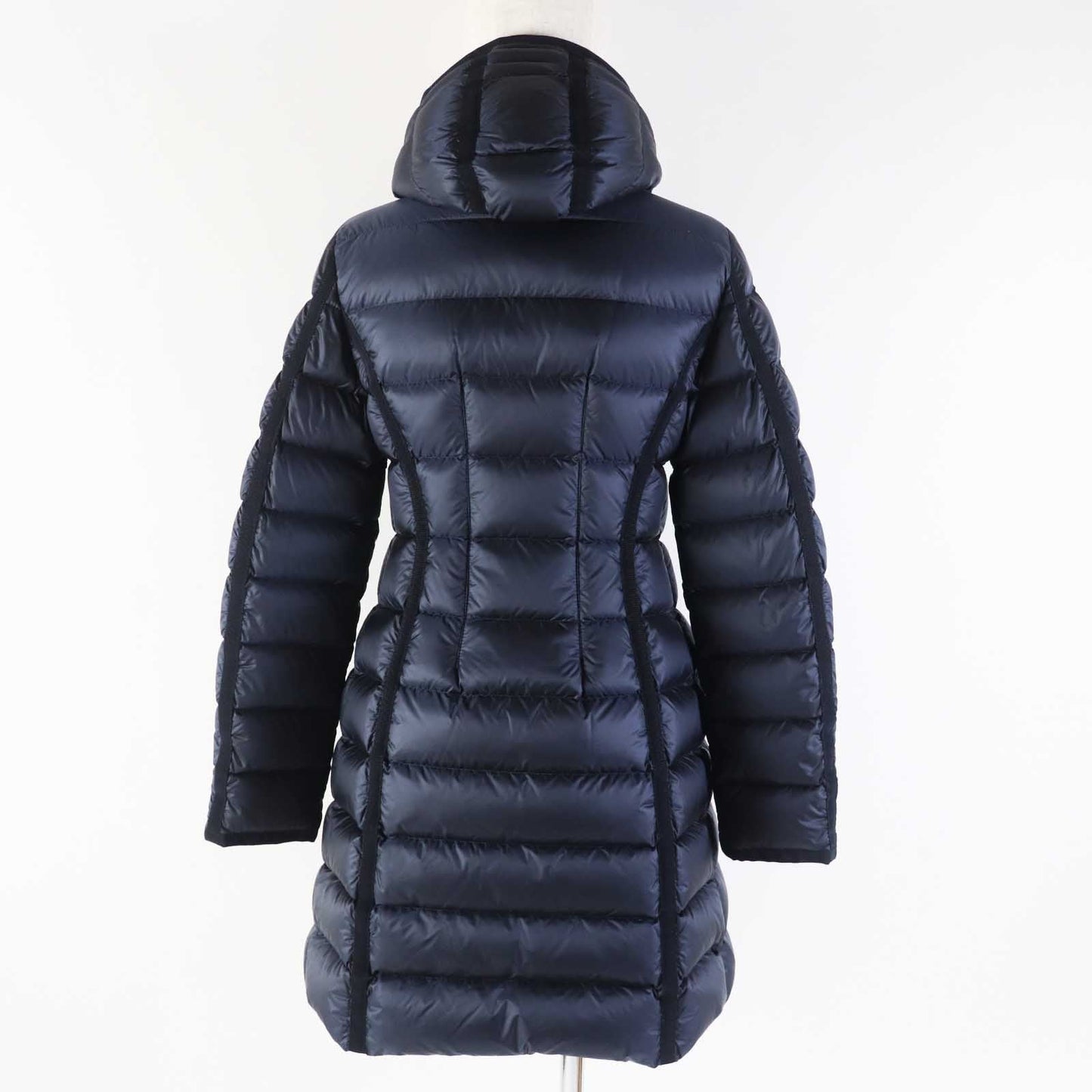 MONCLER – Down Coat – Hermine – Navy – Size 00 – 100% Authentic Pre-Owned(✨Excellent condition with virtually no signs of use)
