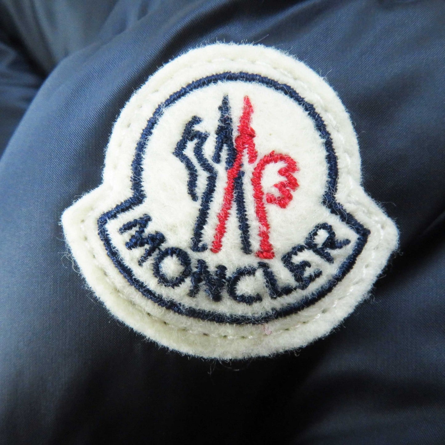 MONCLER – Down Coat – Hermine – Navy – Size 00 – 100% Authentic Pre-Owned(✨Excellent condition with virtually no signs of use)