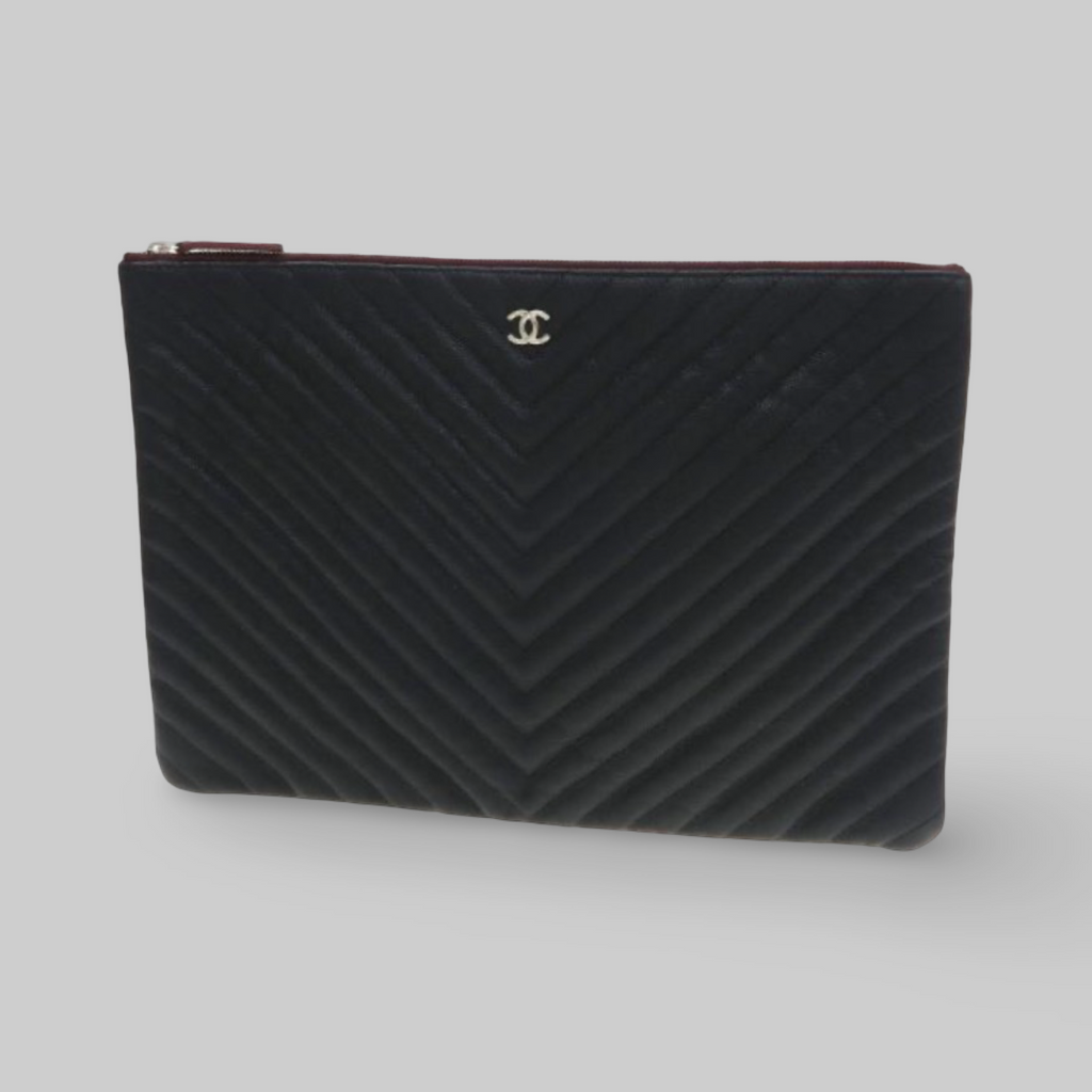 Chanel Caviar Matelassé Clutch Bag Black previously owned Authentic