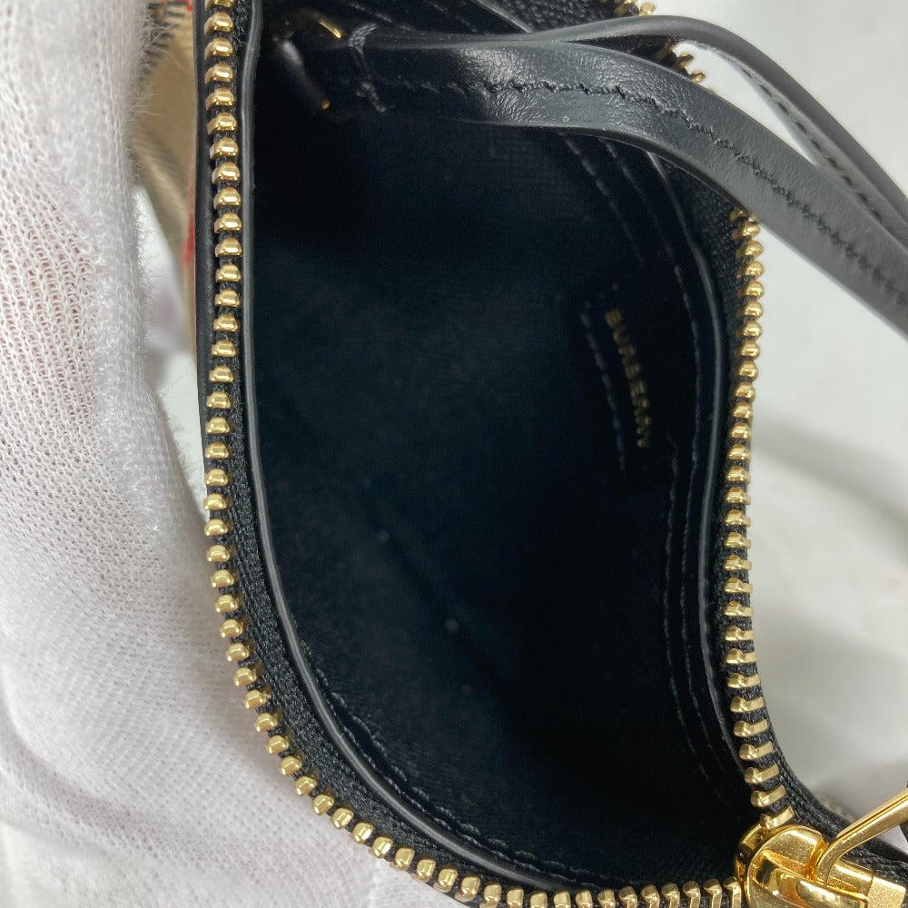 BURBERRY Coin Case/Store Display