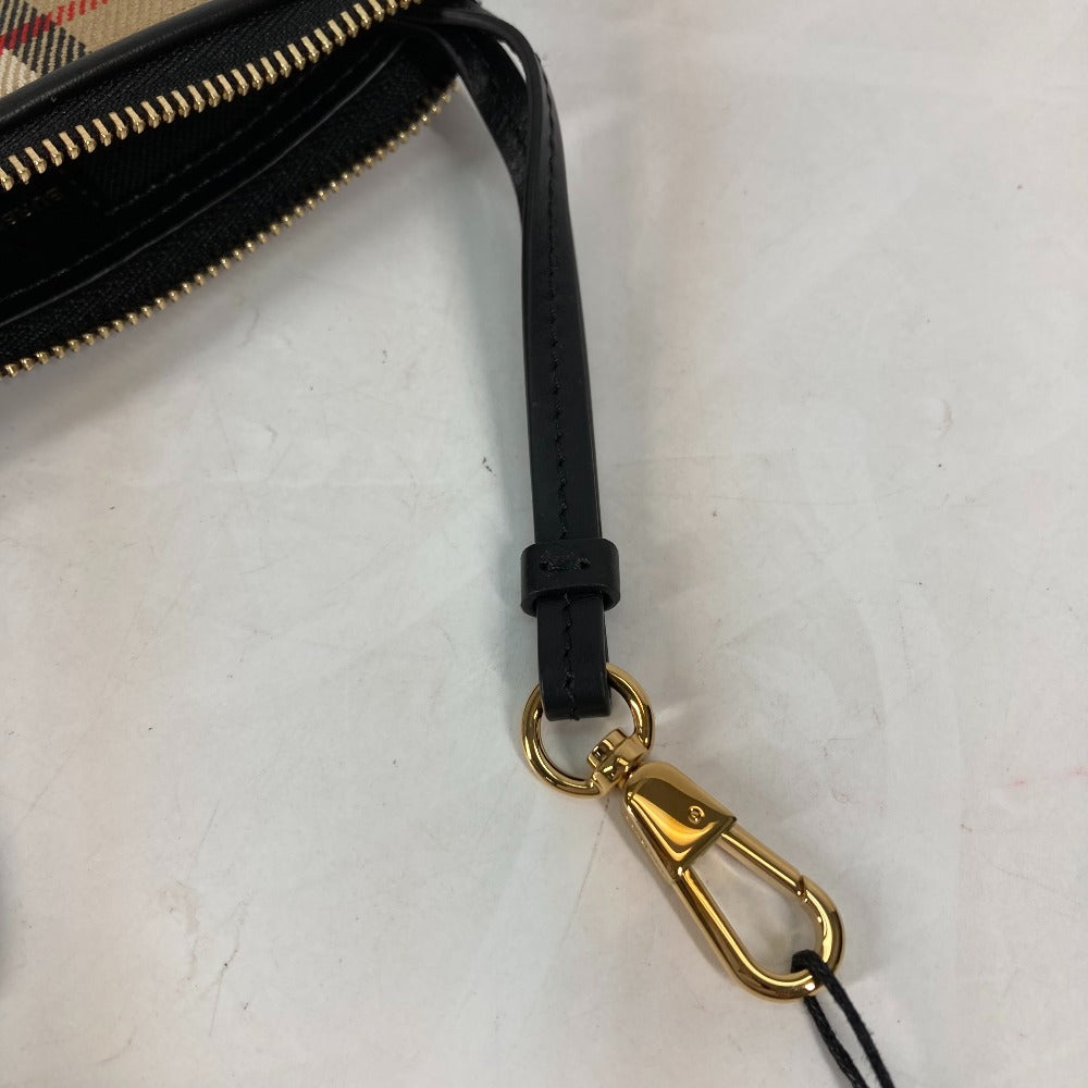 BURBERRY Coin Case/Store Display