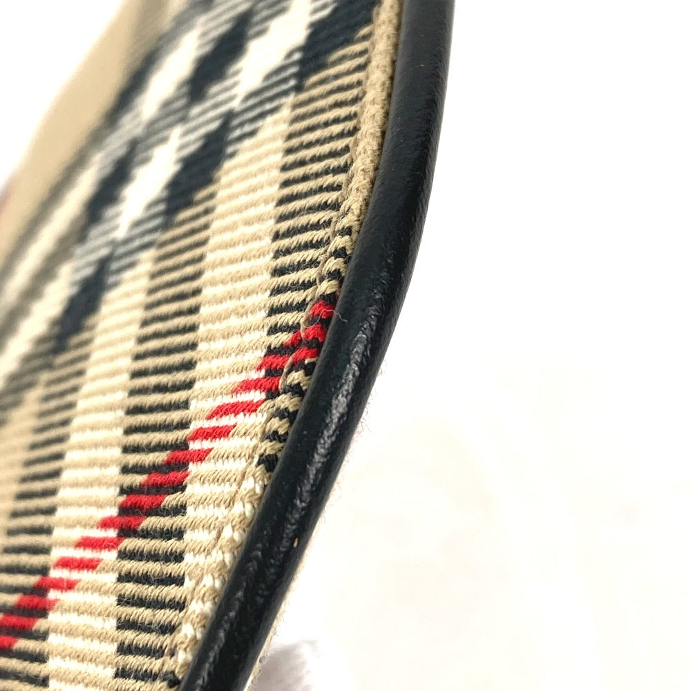 BURBERRY Coin Case/Store Display