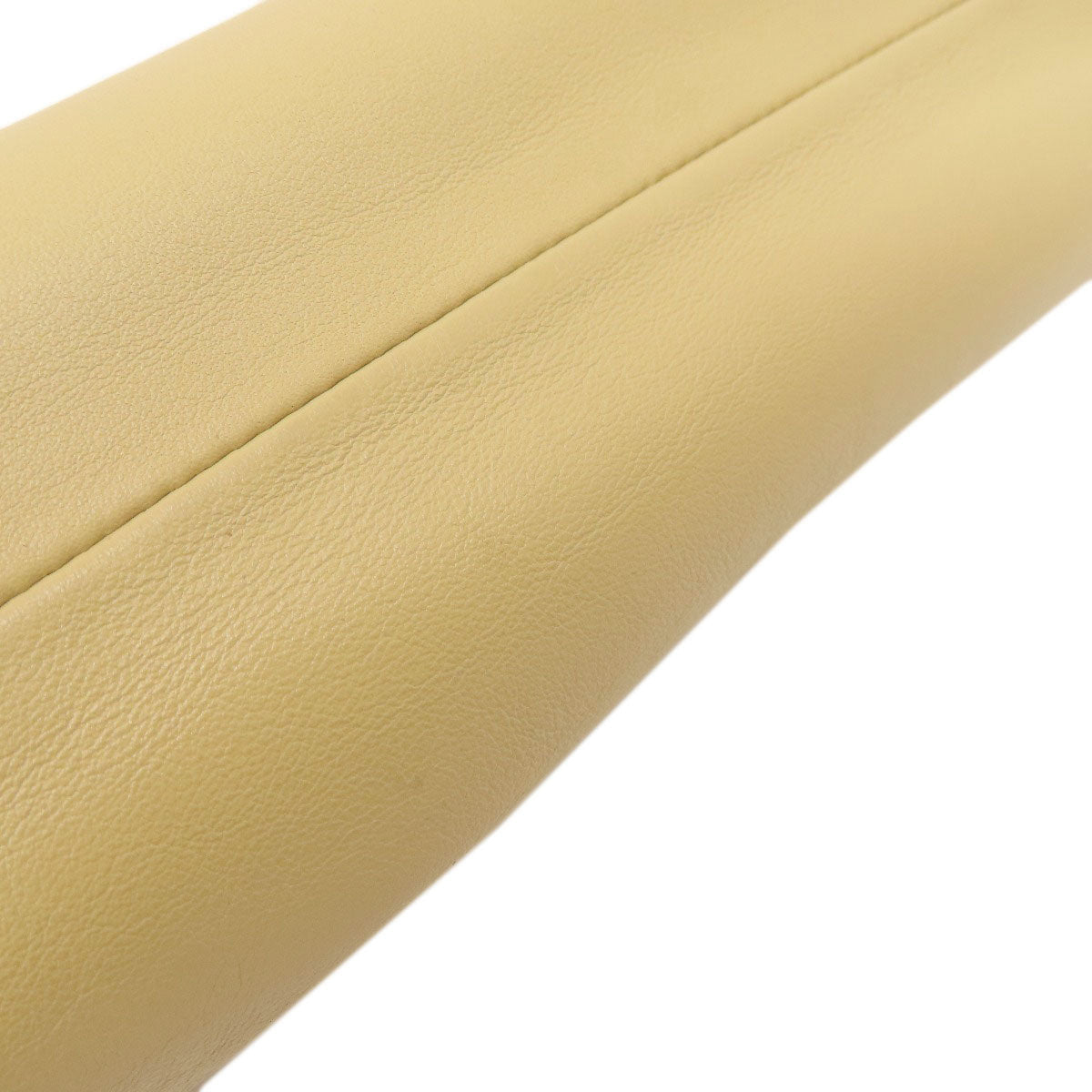 Bottega Veneta Gamaguchi – 100% Authentic ✨Very  Good Pre-Owned Condition ~ 28 % off MSRP