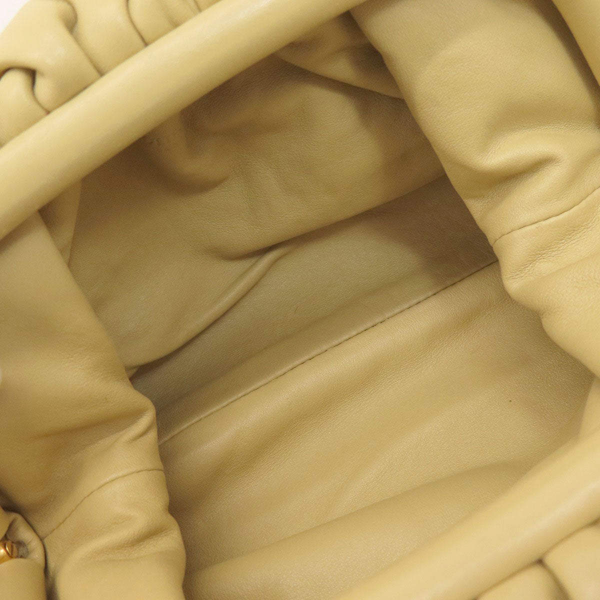 Bottega Veneta Gamaguchi – 100% Authentic ✨Very  Good Pre-Owned Condition ~ 28 % off MSRP