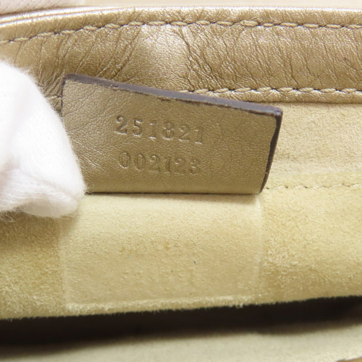 GUCCI – Chain Shoulder Bag – Gold Leather –Italy – 100% Authentic ✨Previously Owned Very Good Condition ~32% Off MSRP