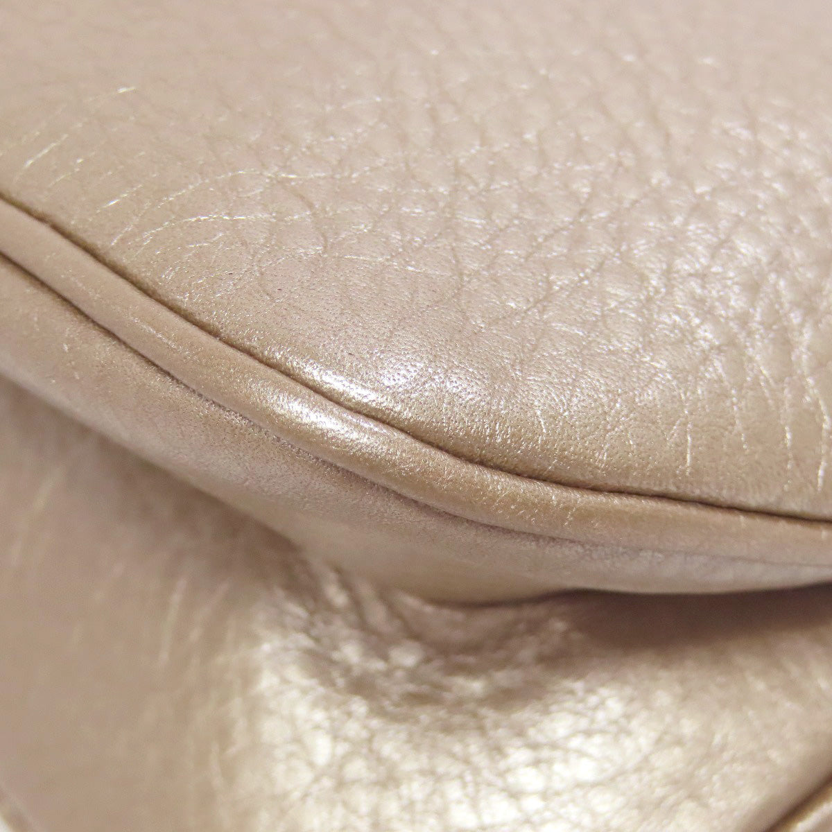 GUCCI – Chain Shoulder Bag – Gold Leather –Italy – 100% Authentic ✨Previously Owned Very Good Condition ~32% Off MSRP