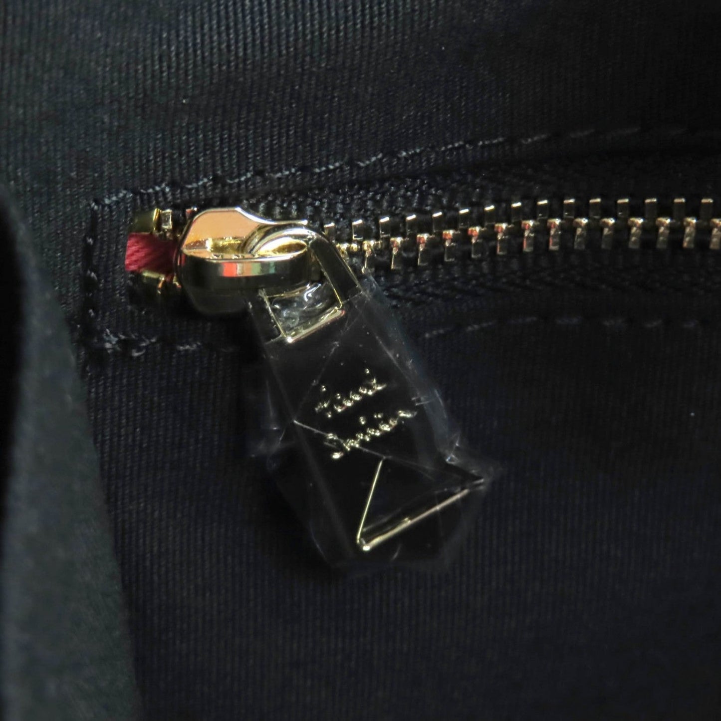 Paul Smith       Barkande Leather 100% Authentic ✨ Excellent Pre-Owned Condition ~ 26% off  MSRP