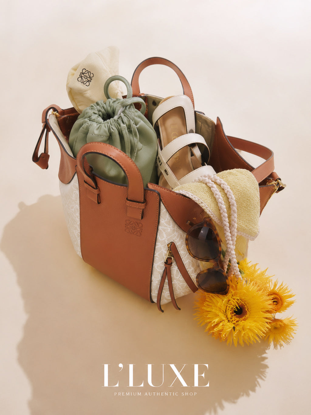 Loewe Hammock Small Repeat Anagram Canvas & Leather 2-Wege Tasche – Authentisch, aus Vorbesitz