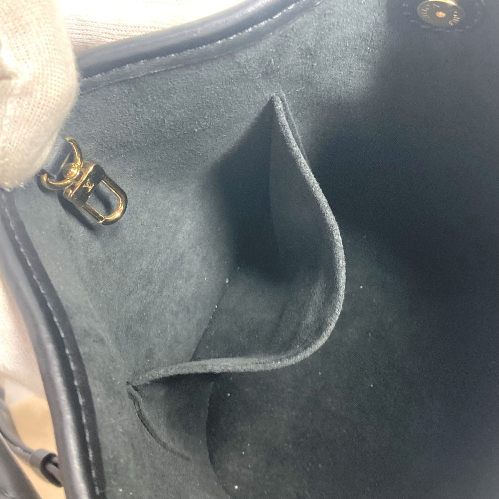 LOUIS VUITTON – Petite Bucket –