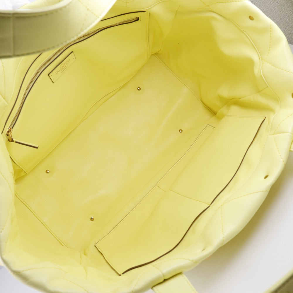 Valentino Tote 2021 Quilting Roman Studs