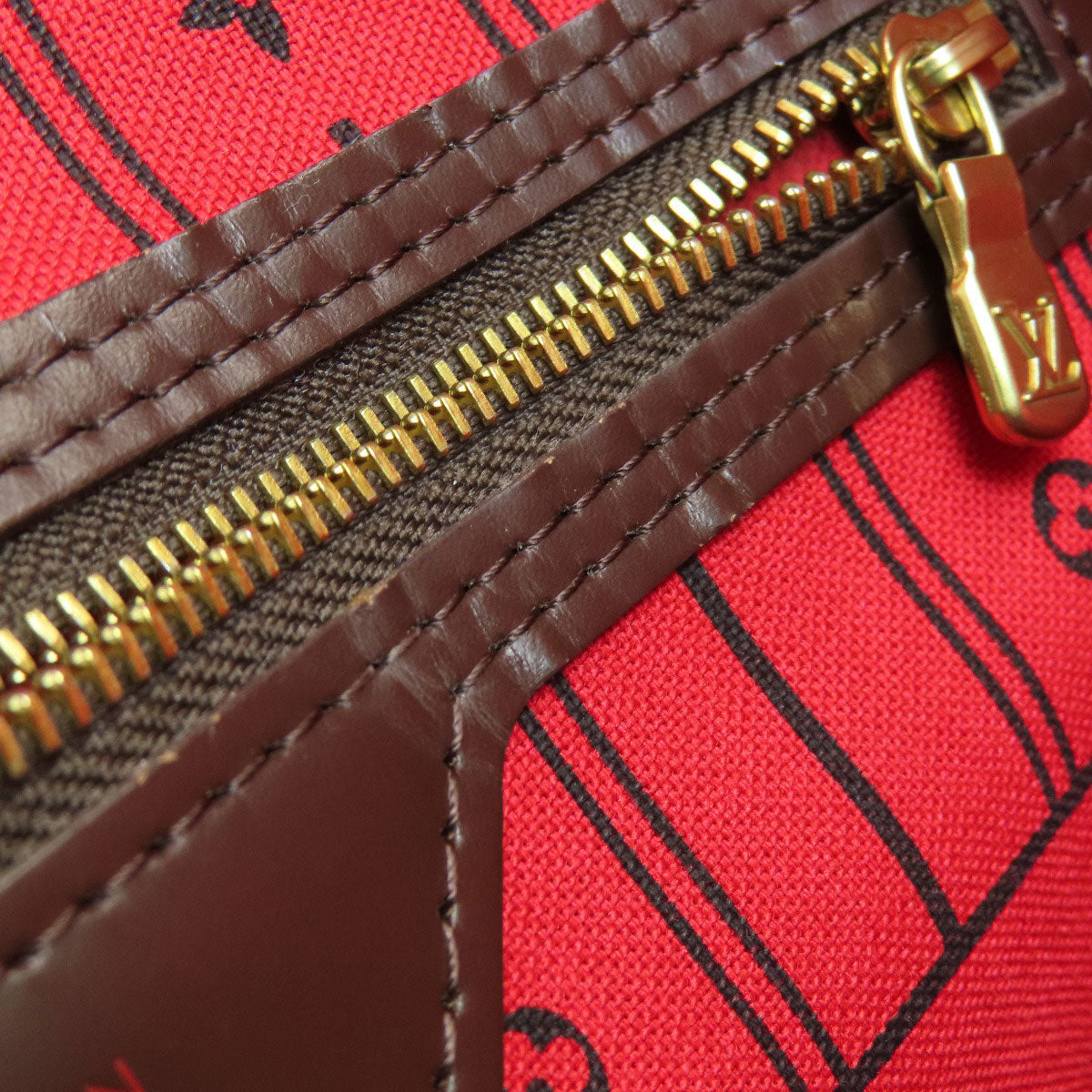 Louis Vuitton Neverfull                                      MM Damier Ebene                                             100% Authentic                                             ✨Good Pre-Owned Condition                              ~ 27 % off MSRP