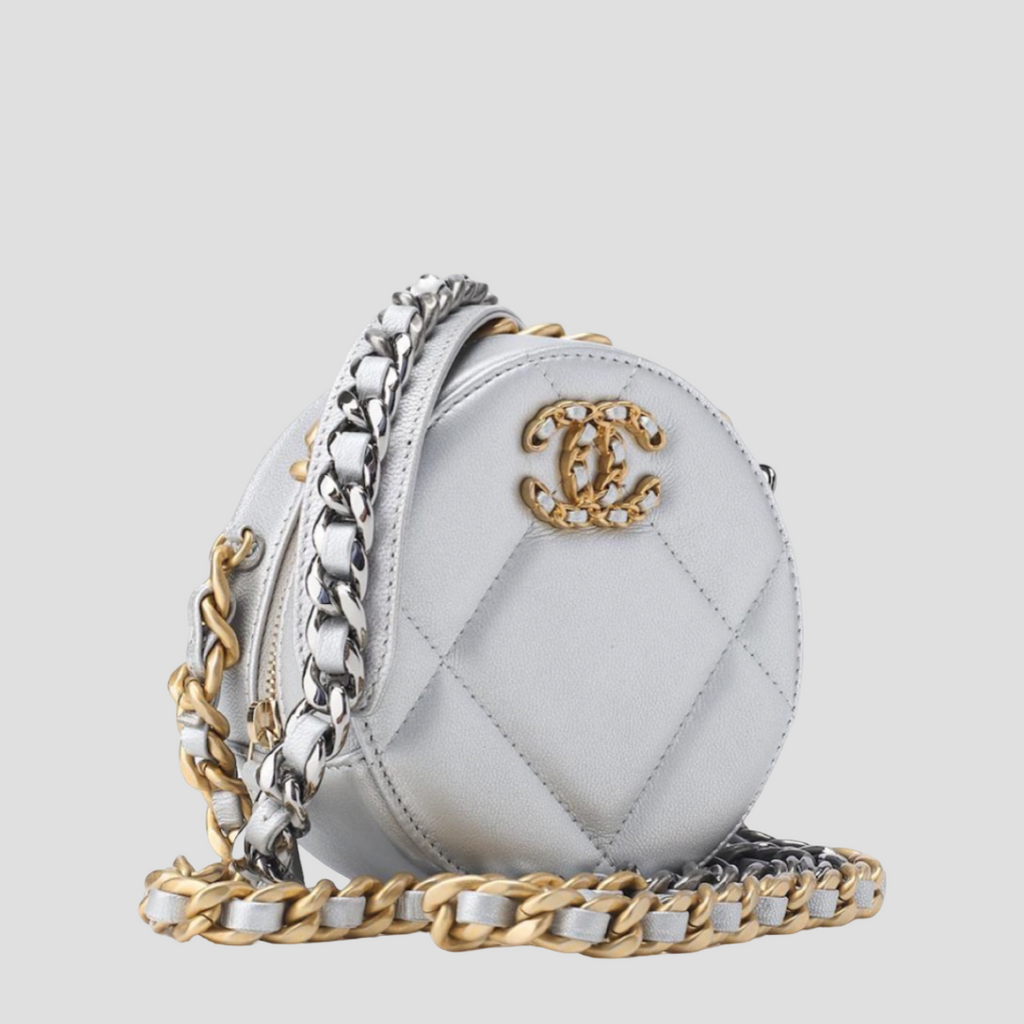 CHANEL 19 Matelassé Chain Shoulder Bag Lambskin Silver – Near-New Condition Previously Owned Authentic