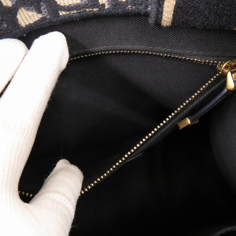 Christian Dior Oblique Book Tote                  Canvas & Leather                                            100% Authentic                                                     ✨ Excellent Pre-Owned Condition                       ~ 31% off MSRP