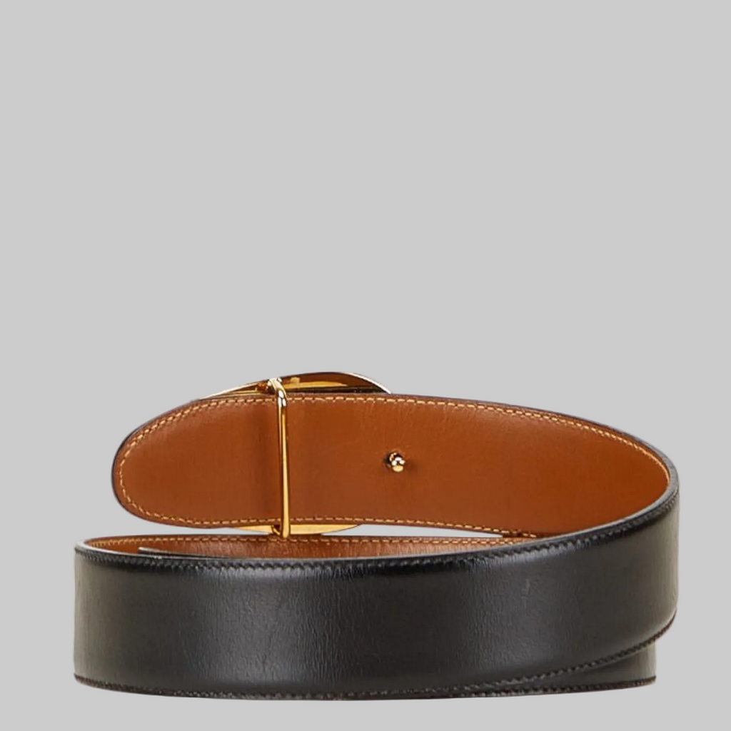 Gucci Black Leather Belt with Gold G Buckle – Ladies – Size 65 (26) Previously Owned Authentic