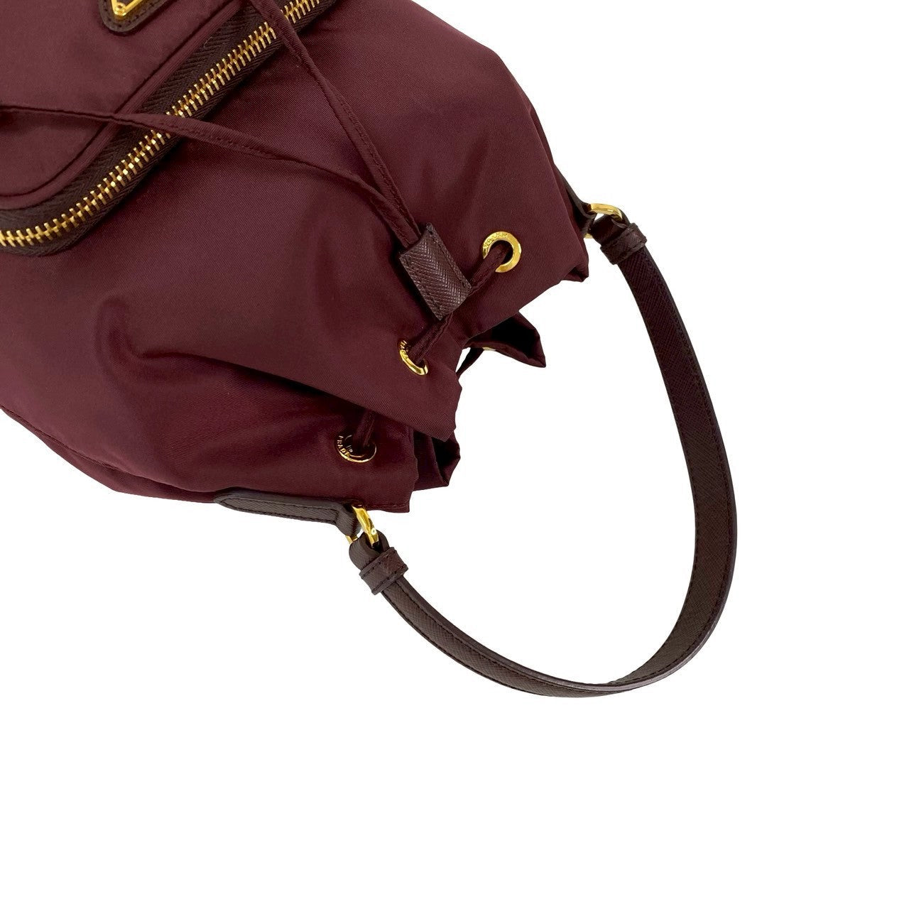 Prada                                                                 Duet in Wine Red                                             100% Authentic                                                    ✨Very Good Pre-Owned Condition               -27% off MSRP