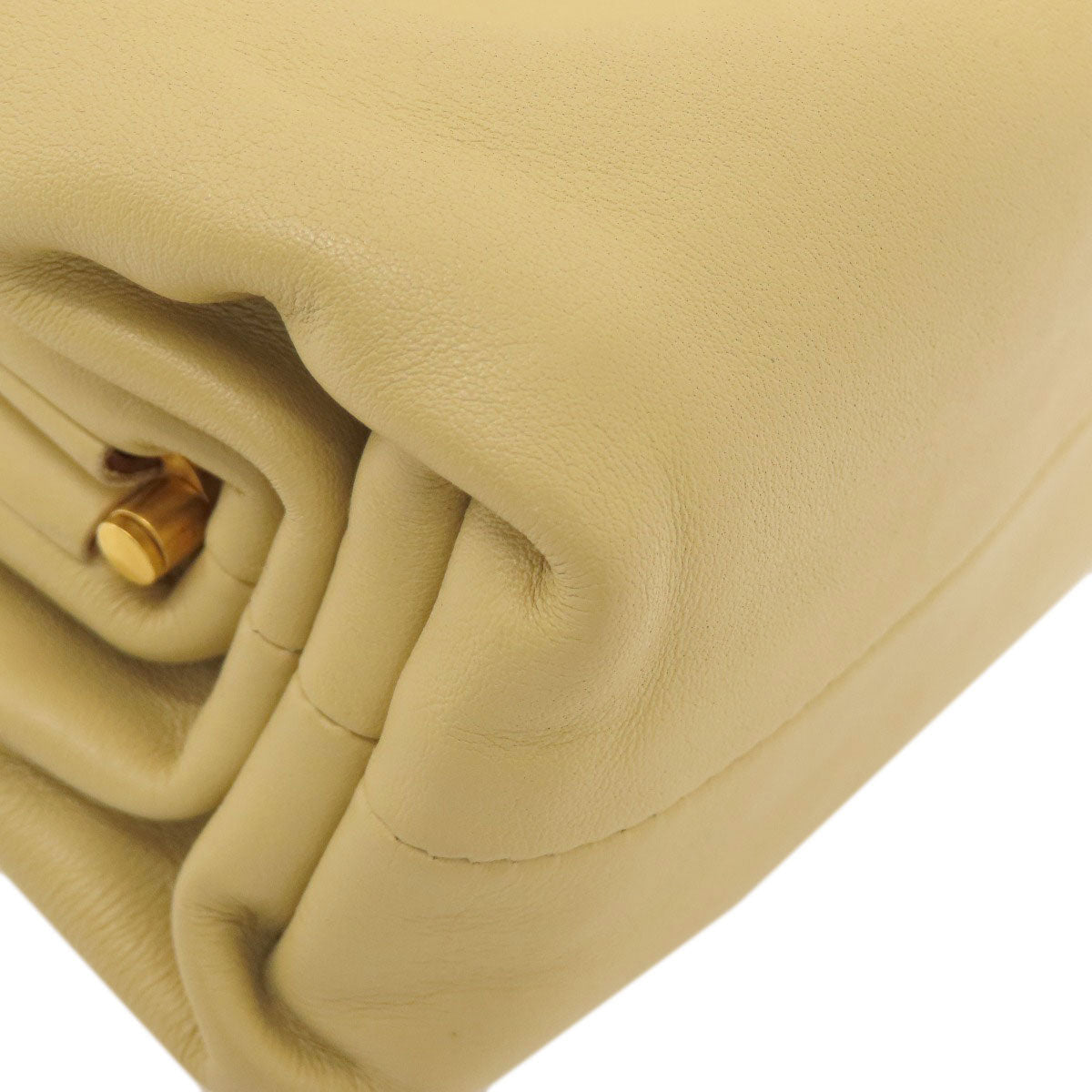 Bottega Veneta Gamaguchi – 100% Authentic ✨Very  Good Pre-Owned Condition ~ 28 % off MSRP