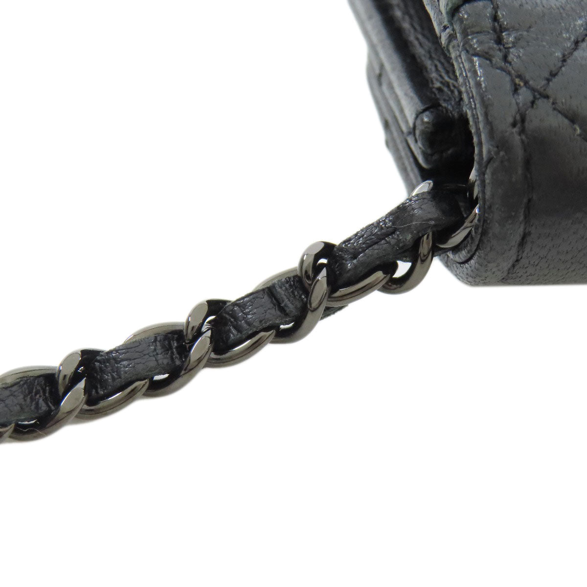 CHANEL Bifold Chain Wallet Matelassée–