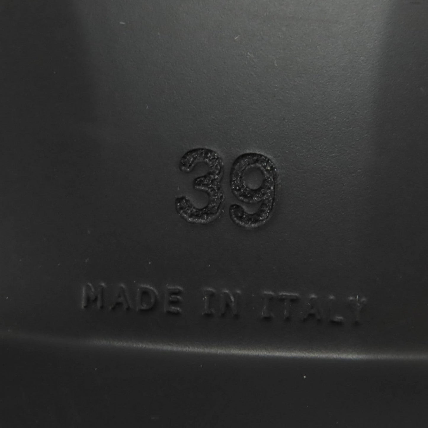 MONCLER – Ankle Boots – GINETTE – Rubber Matt Black – Size 39 – 100% Authentic Pre-Owned ✨SA Rank (Excellent pre-owned condition)