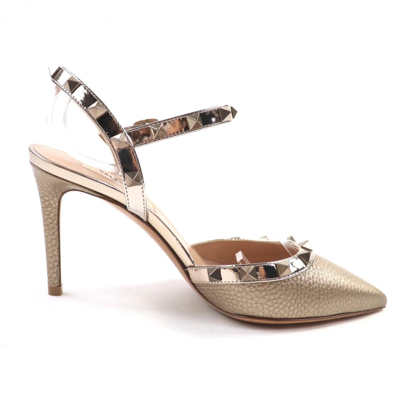 Valentino Garavani Pumps Size 35                                                        100% Authentic                                                                              ✨Pre-Owned in Mint Condition                                     -30 % MSRP