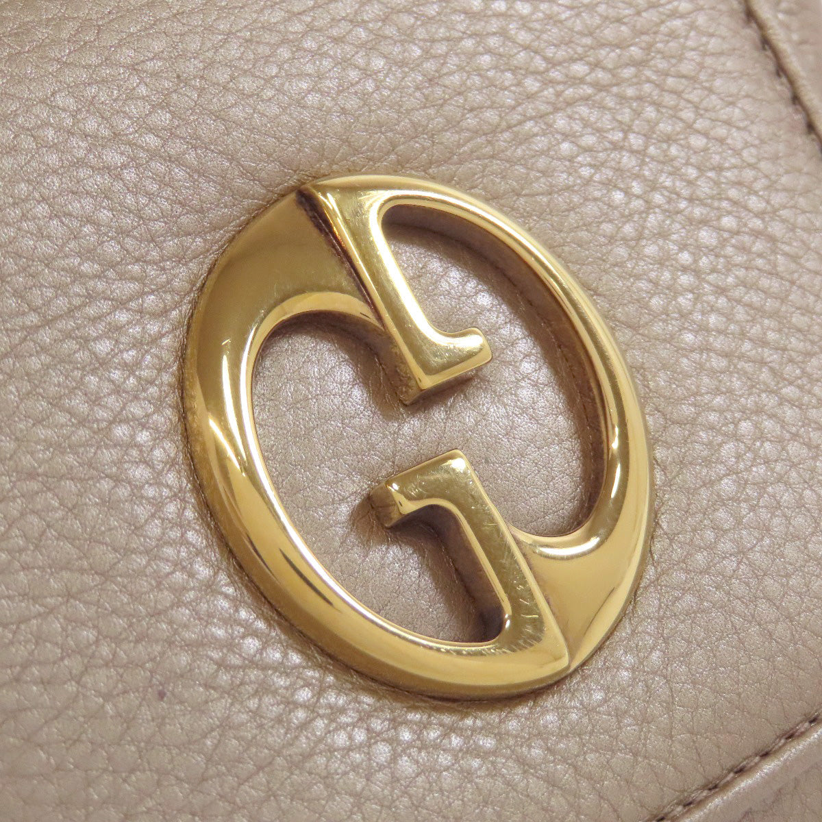 GUCCI – Chain Shoulder Bag – Gold Leather –Italy – 100% Authentic ✨Previously Owned Very Good Condition ~32% Off MSRP