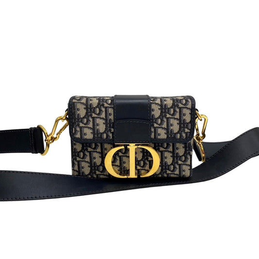 DIOR – 30 Montaigne