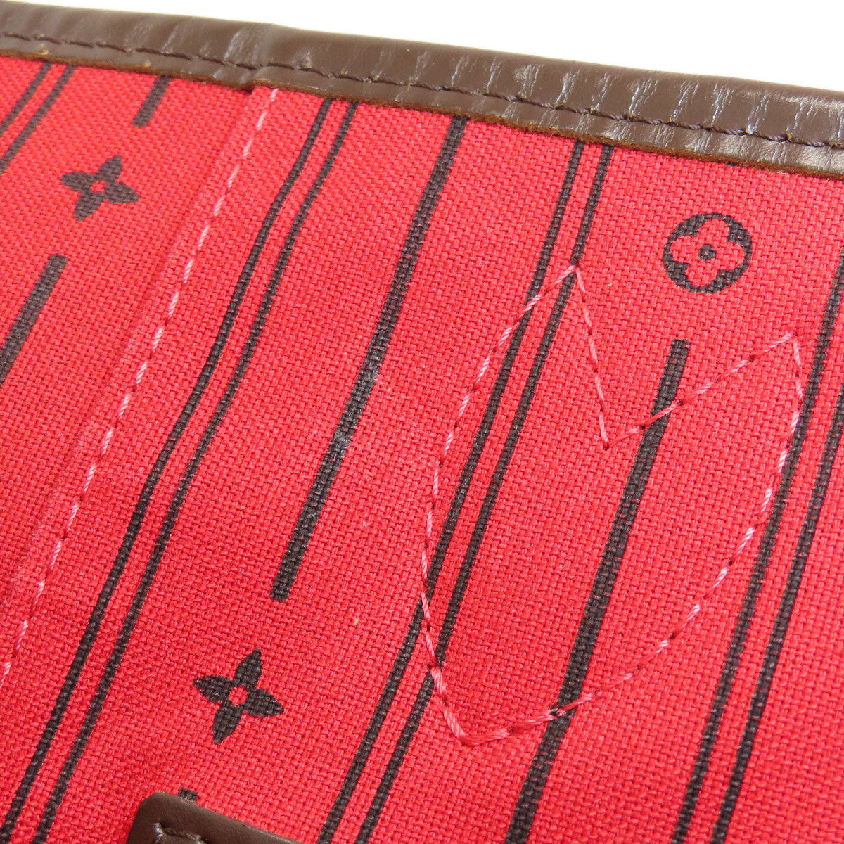 Louis Vuitton Neverfull                                      MM Damier Ebene                                             100% Authentic                                             ✨Good Pre-Owned Condition                              ~ 27 % off MSRP