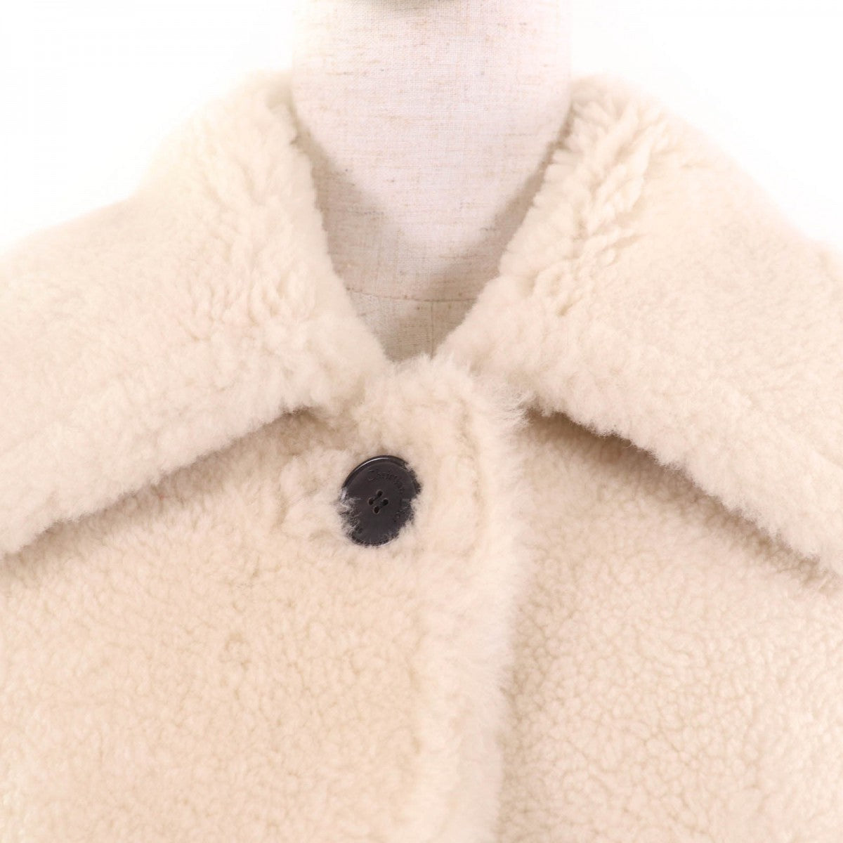 Christian Dior – Mouton Jacket – Beige Lambskin Shearling – 100% Authentic ✨Pre-Owned Near Mint Condition ~ 32% off MSRP