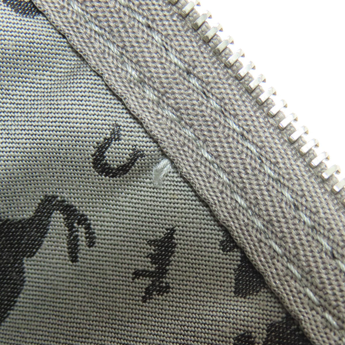 Longchamp Classic Leather Logo Line Leather Gray –