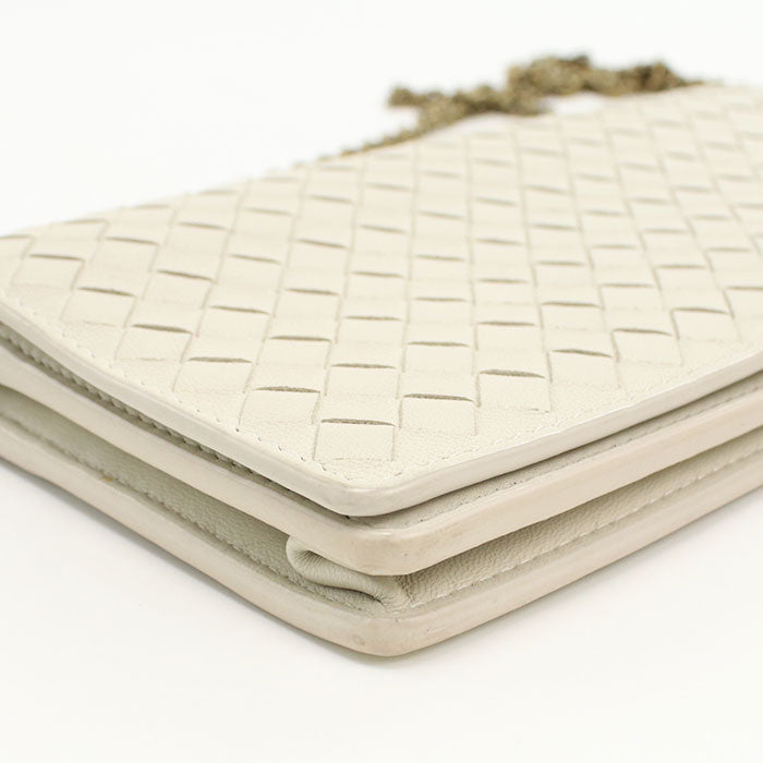 BOTTEGA VENETA – Intrecciato Leather Chain Wallet – White – 100% Authentic ✨lPreviously Owned Very Good Condition ~34% Off MSRP