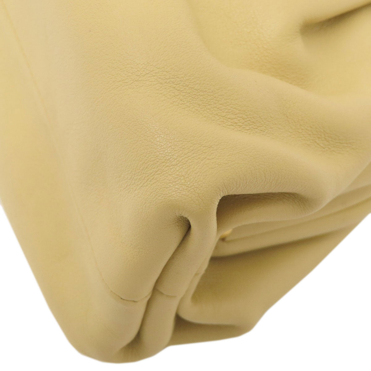 Bottega Veneta Gamaguchi – 100% Authentic ✨Very  Good Pre-Owned Condition ~ 28 % off MSRP