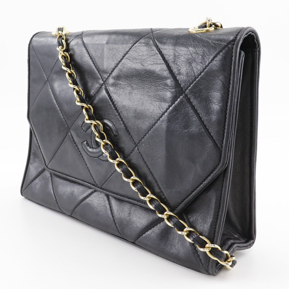 Chanel Chain Shoulder Bag in Black Lambskin – Vintage Matelassée