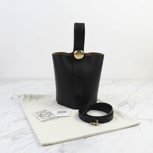 Loewe – Pebble Bucket Bag Mini 100% Authentic ✨Pre-Owned Near Mint Condition            ~ 27% off MSRP