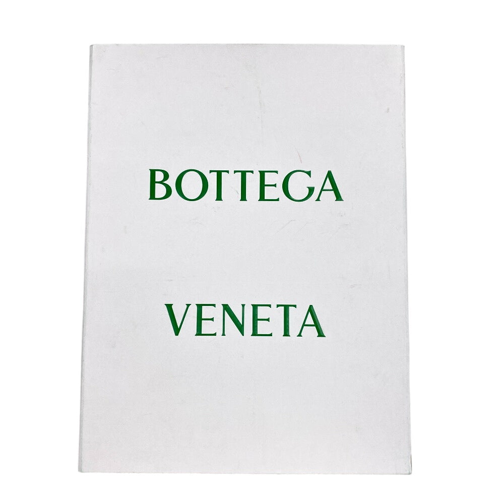 BOTTEGA VENETA – Maxi Intrecciato Padded Cassette Shoulder Bag – Caramel Leather – 100% Authentic ✨Previously Owned Very Good Condition ~36% Off MSRP