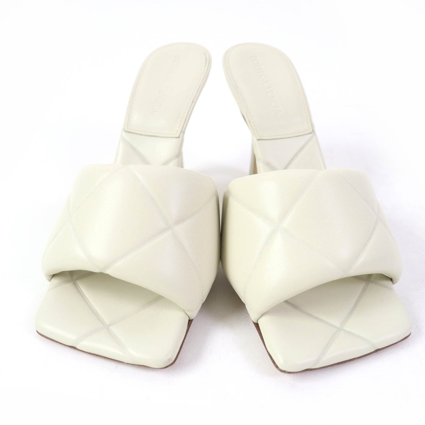 BOTTEGA VENETA – LIDO Maxi Intrecciato Heeled Mules – Ivory Leather – Size 38 – 100% Authentic ✨Previously Owned Excellent Condition ~34% Off MSRP