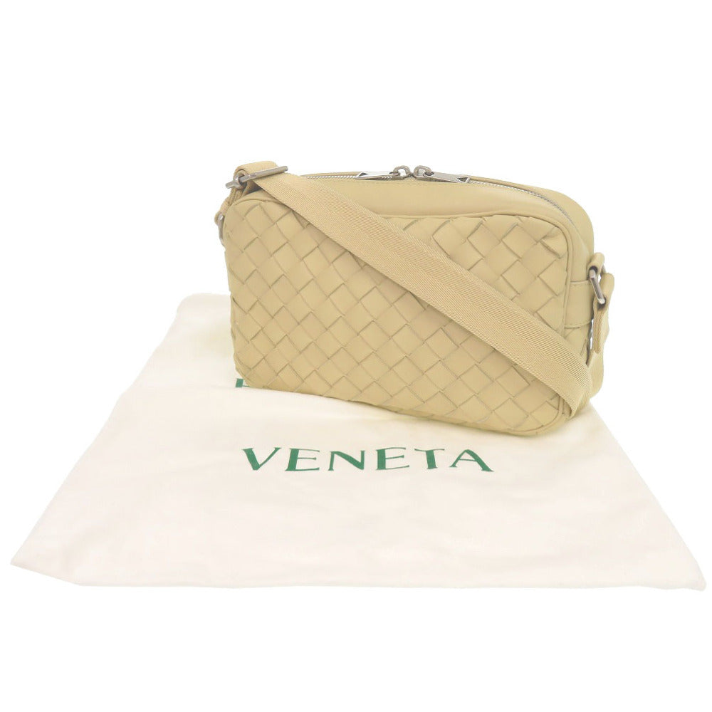 BOTTEGA VENETA – Intrecciato Shoulder Bag – Beige Leather – 100% Authentic ✨Previously Owned Near Mint Condition ~33% Off MSRP