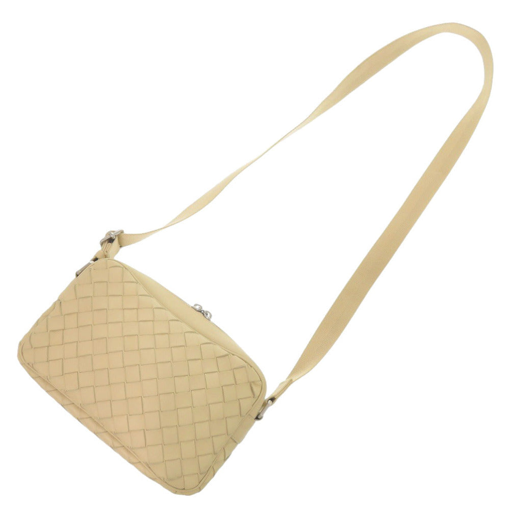 BOTTEGA VENETA – Intrecciato Shoulder Bag – Beige Leather – 100% Authentic ✨Previously Owned Near Mint Condition ~33% Off MSRP