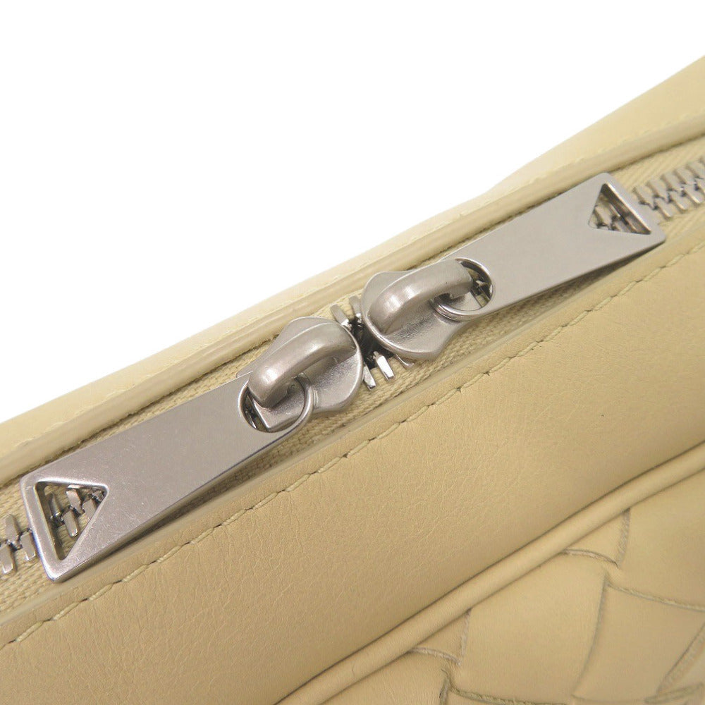 BOTTEGA VENETA – Intrecciato Shoulder Bag – Beige Leather – 100% Authentic ✨Previously Owned Near Mint Condition ~33% Off MSRP