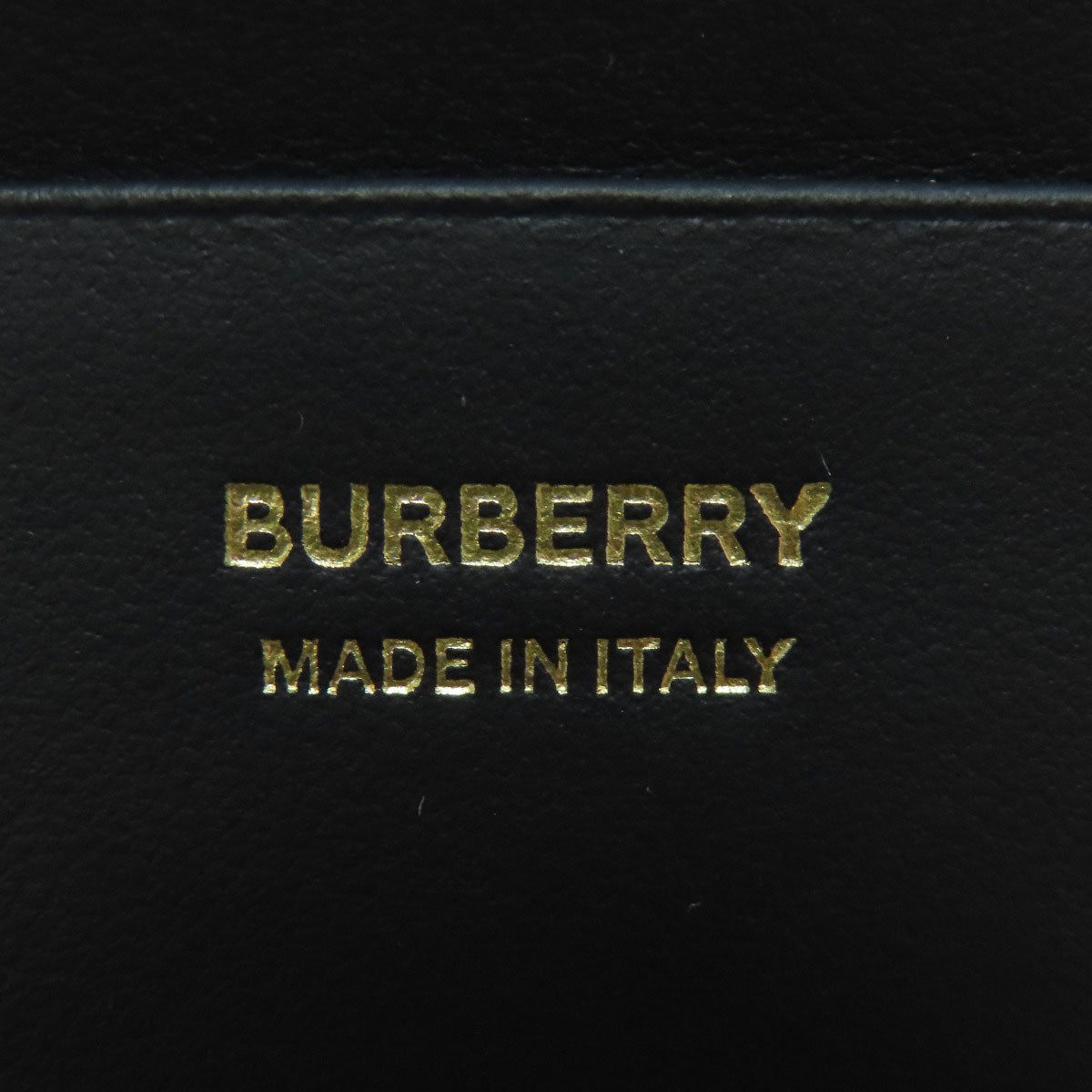 BURBERRY – TB Logo Bifold Wallet – Black Leather 100% Authentic ✨Previously Owned Excellent Condition ~32% Off MSRP