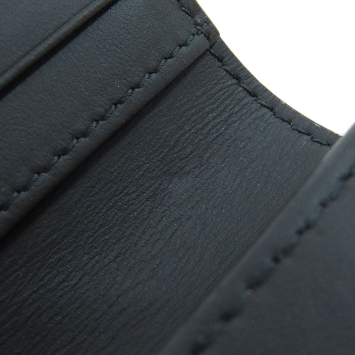 BURBERRY – TB Logo Bifold Wallet – Black Leather 100% Authentic ✨Previously Owned Excellent Condition ~32% Off MSRP