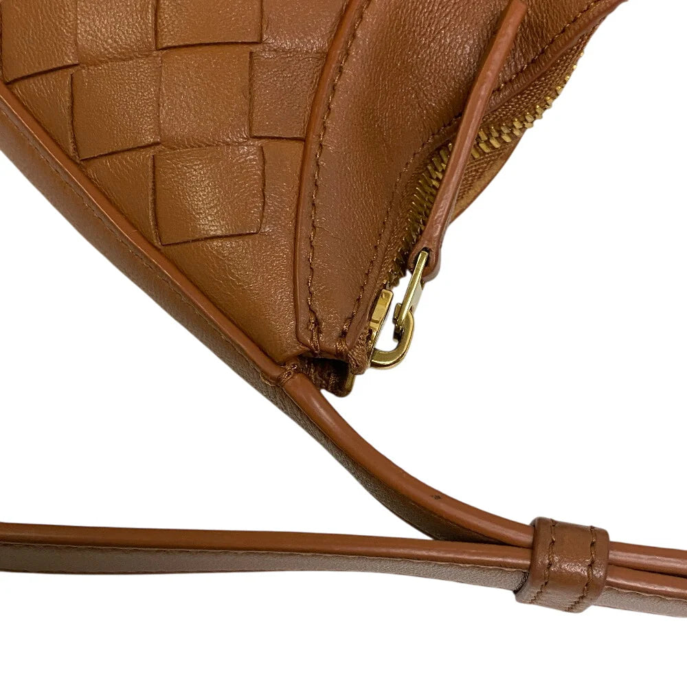 Bottega Veneta    Wood Drop Intrecciato Designed by Tomas Maier – 2000s – 100% Authentic ✨Very Good Pre-Owned Condition