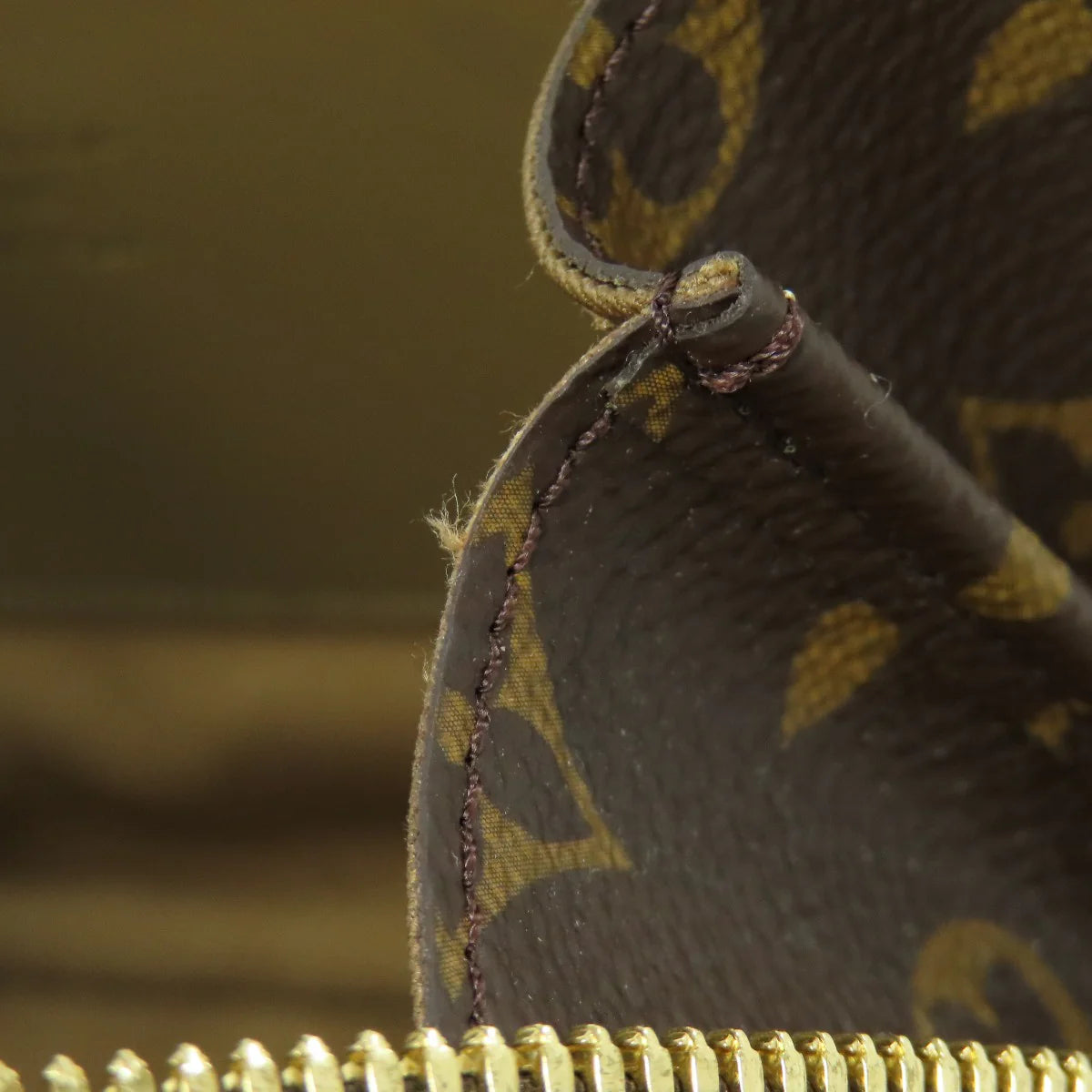 LOUIS VUITTON – Shoulder Bag  – 2021 100% Authentic ✨Excellent Pre-Owne