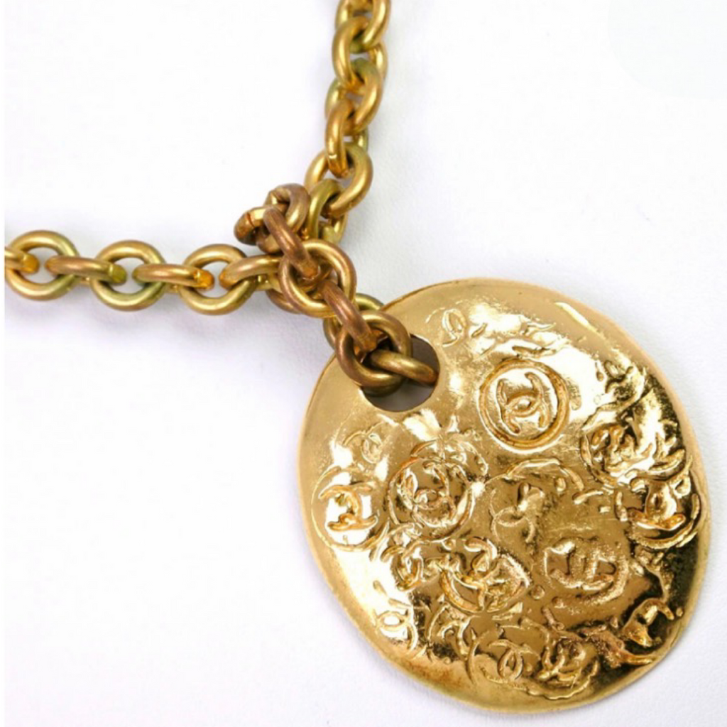 CHANEL – Coco Mark Medallion Necklace – 93P – 1993 Spring Collection – Gold Plated – Previously Owned