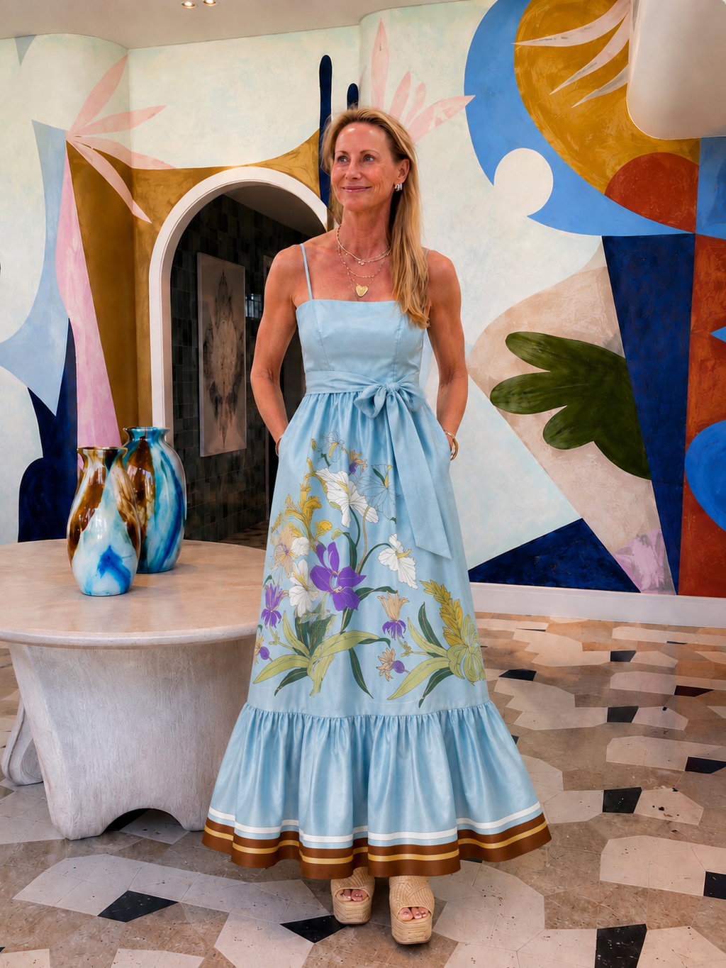 Florales trägerloses Meerjungfrauen-Maxikleid | Elegantes Sommerkleid mit Rüschensaum und Taschen