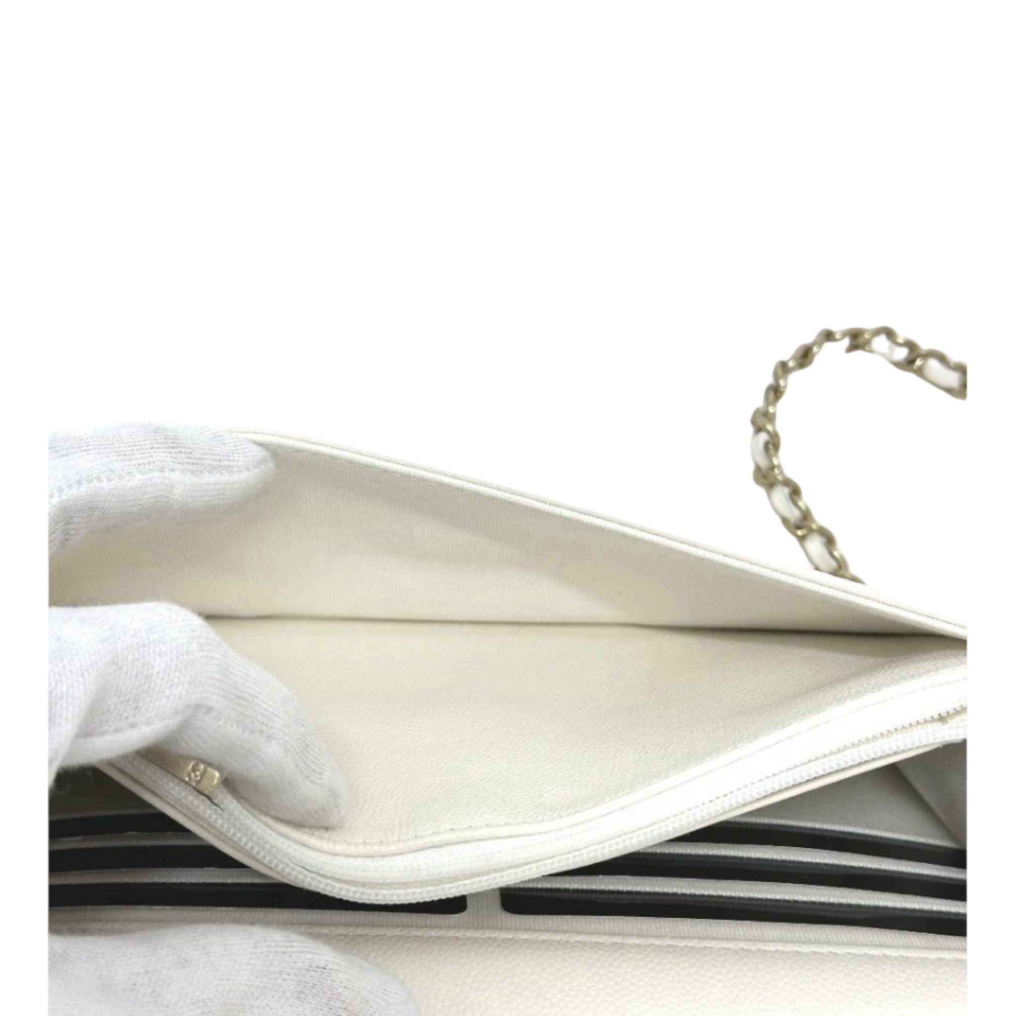 Chanel White Caviar Métiers d’Art Coco Mark Chain Wallet Authentic Previously Owned