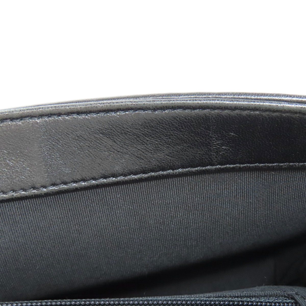 CHANEL – V-Stitch 2-Way Shoulder Bag – Black Lambskin with Gold-Tone Metal – Karl Lagerfeld Collection 2018 – 100% Authentic ✨Previously Owned Very Good Condition ~33% Off MSRP