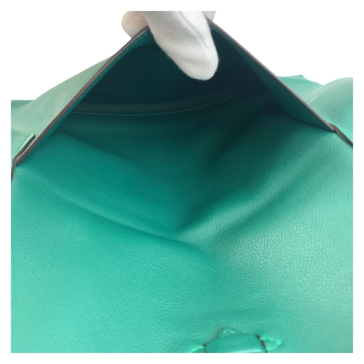 HERMÈS Puri Plat Evercolor leather