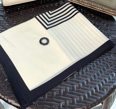 Retro Fresh Style Silk Scarf 90x90 cm |