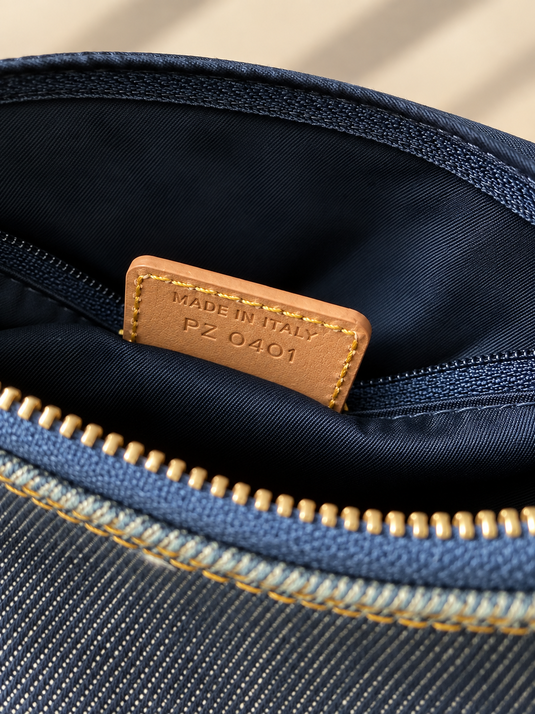 Dior Vintage Blue Denim Mini Boston Handtasche mit Lederbesatz, gebraucht, authentisch