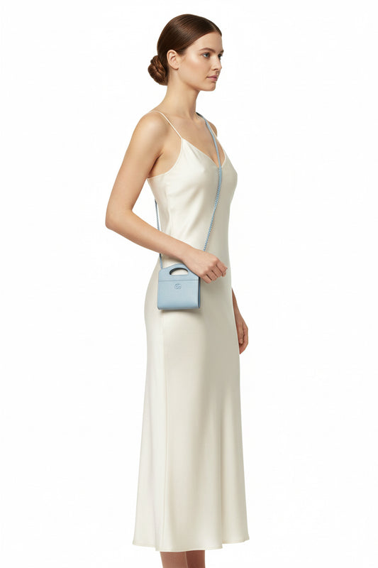 GUCCI – Compact Double G Wallet – Blue Leather  – 100% Authentic Previously Owned Very Good Condition | L’LUXE Authentic’s